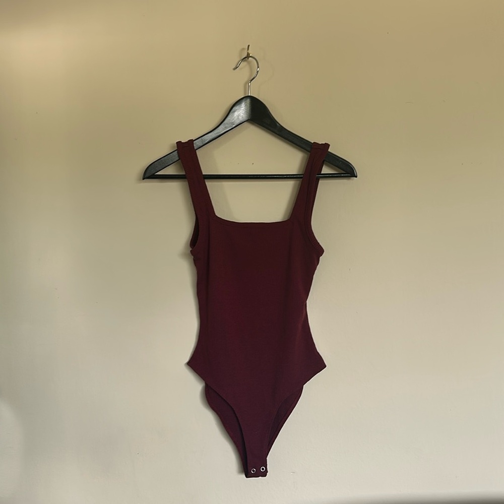 Forever 21 maroon bodysuit size small